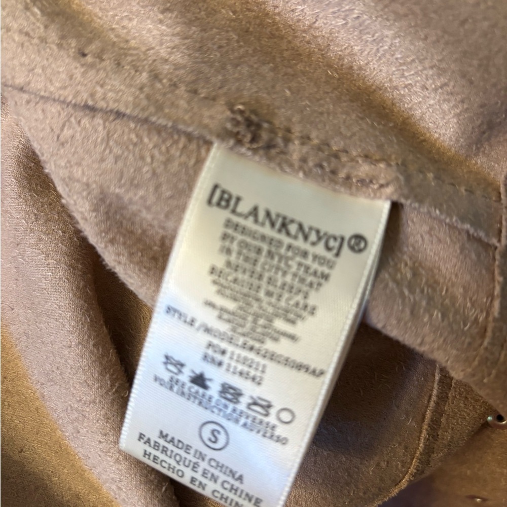 BlankNYC beautiful suede motorcycle jacket sz Sm - Picture 8 of 8